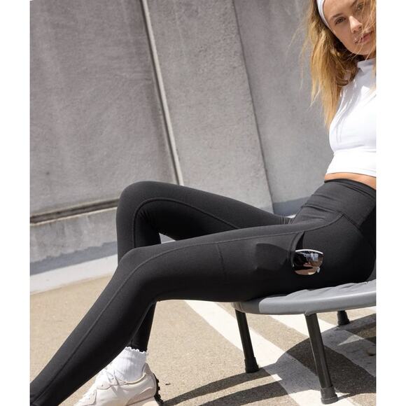 OFFLINE By Aerie Warmup Black Pocket Versatile Full Length Women Leggings XSmall - Picture 1 of 15